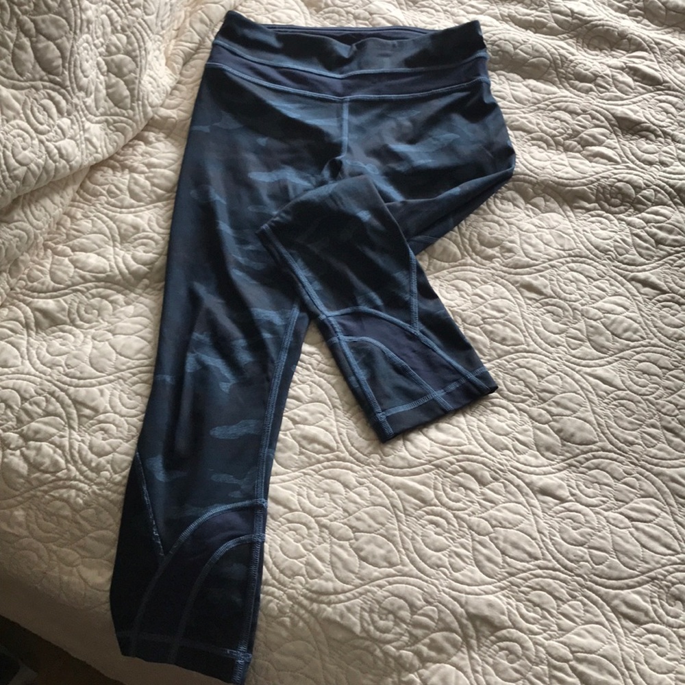*RESERVED-not for sale* Lulu Lemon Camo Leggings